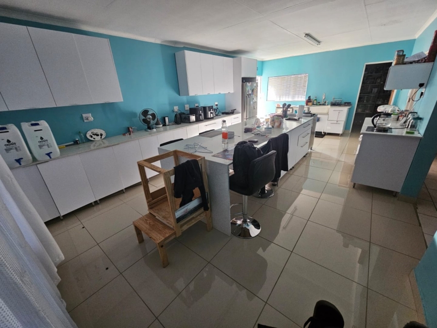 To Let 4 Bedroom Property for Rent in Westenburg Limpopo