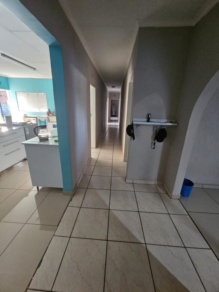 To Let 4 Bedroom Property for Rent in Westenburg Limpopo