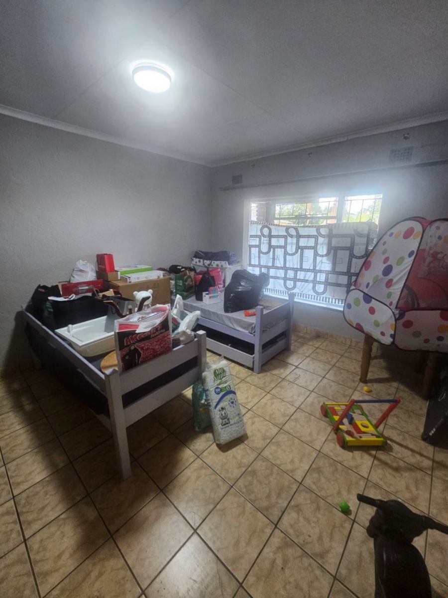 To Let 4 Bedroom Property for Rent in Westenburg Limpopo