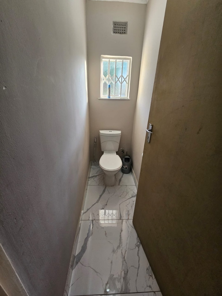 To Let 4 Bedroom Property for Rent in Westenburg Limpopo