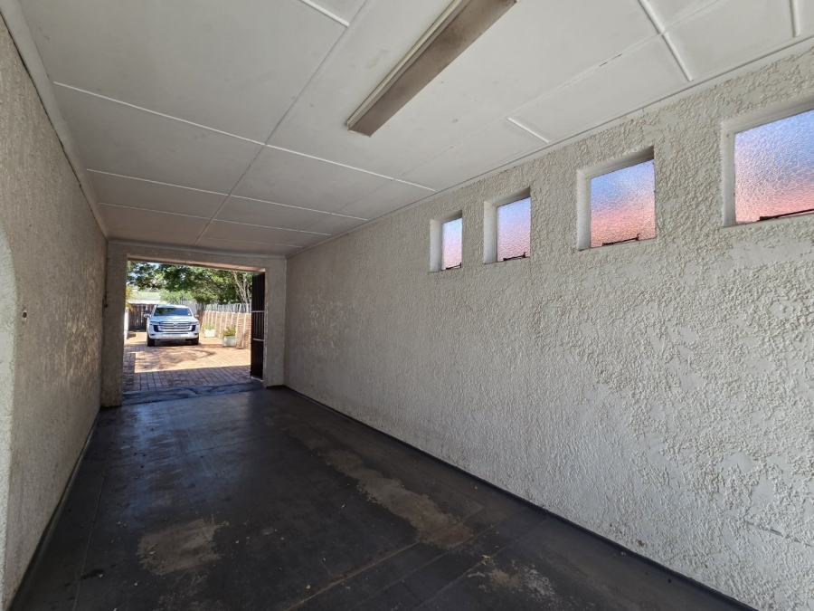 4 Bedroom Property for Sale in Polokwane Central Limpopo