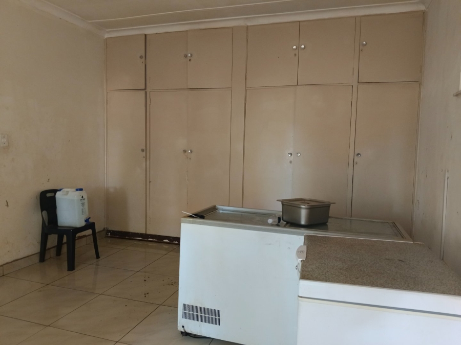 5 Bedroom Property for Sale in Polokwane Central Limpopo