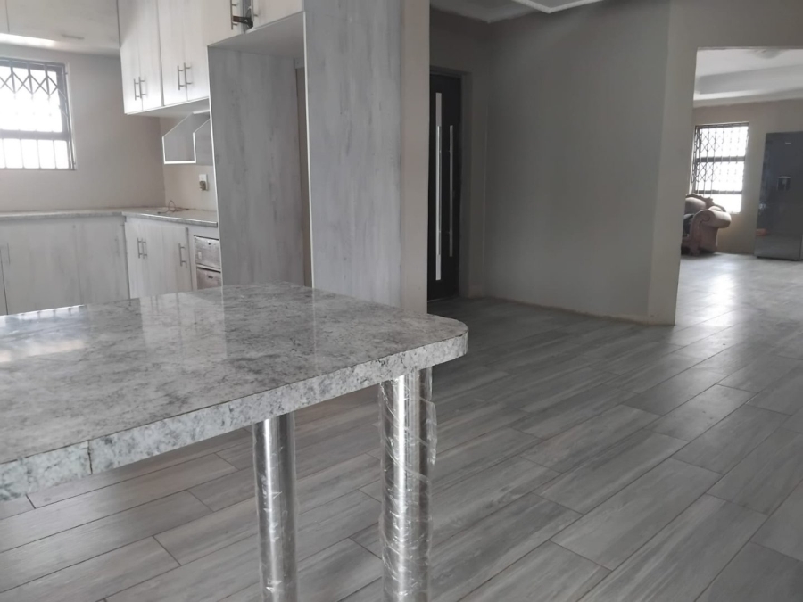 To Let 5 Bedroom Property for Rent in Chroompark Limpopo