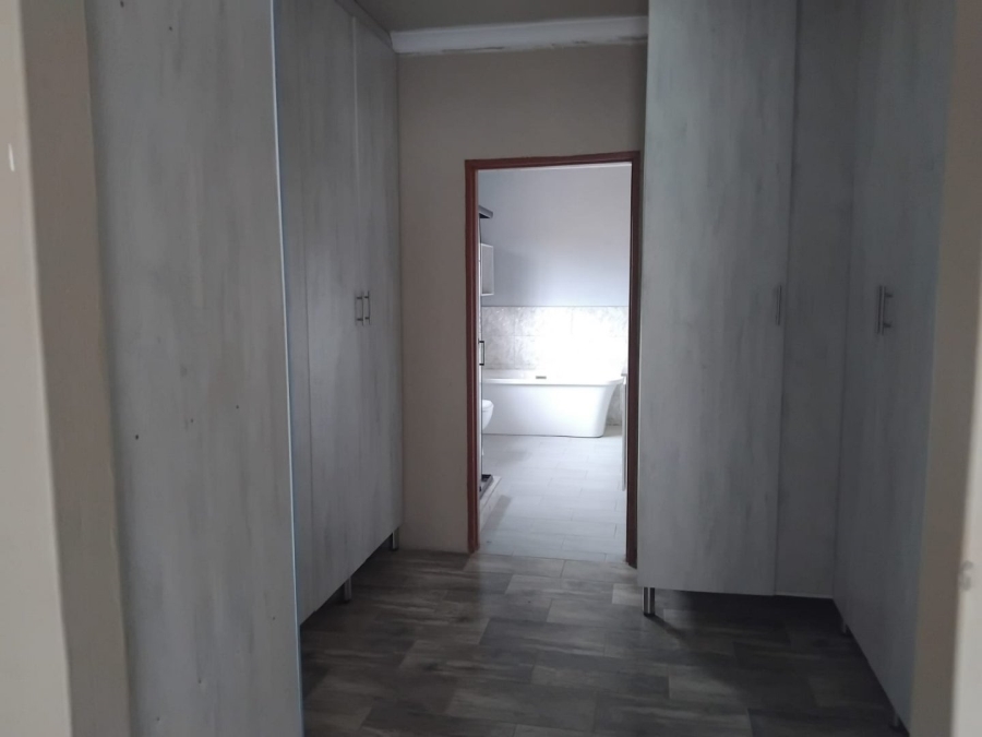 To Let 5 Bedroom Property for Rent in Chroompark Limpopo