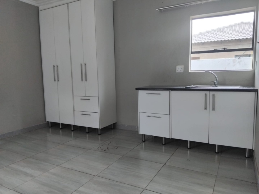 To Let 1 Bedroom Property for Rent in Chroompark Limpopo