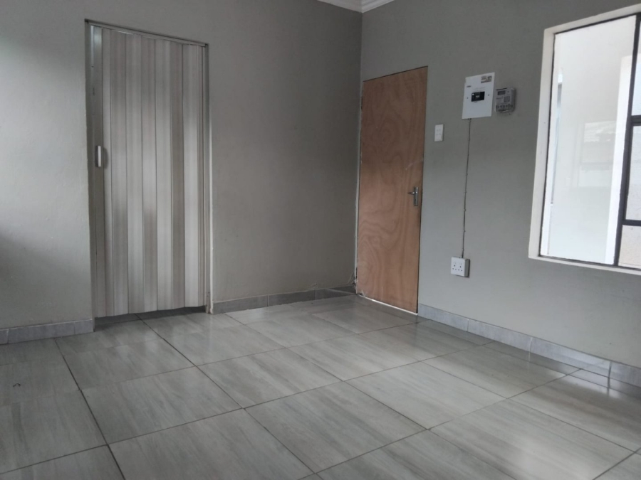 To Let 1 Bedroom Property for Rent in Chroompark Limpopo