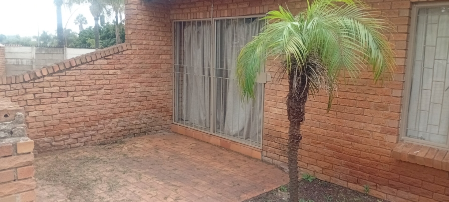 To Let 3 Bedroom Property for Rent in Fauna Park Limpopo