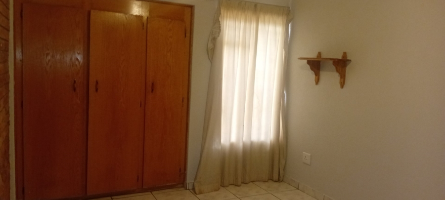 To Let 3 Bedroom Property for Rent in Fauna Park Limpopo