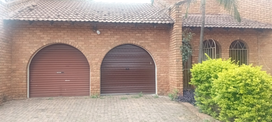 To Let 3 Bedroom Property for Rent in Fauna Park Limpopo
