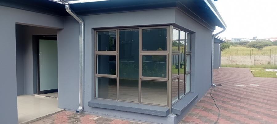 To Let 6 Bedroom Property for Rent in Thornhill Limpopo