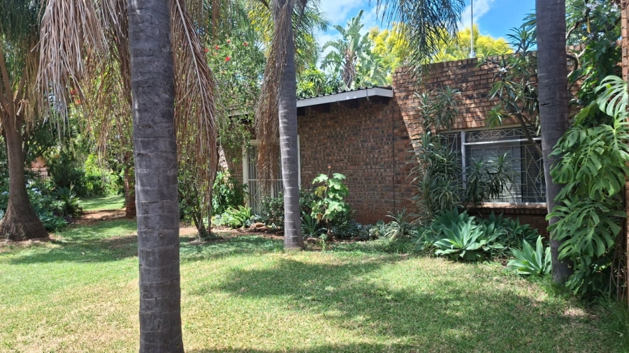 To Let 4 Bedroom Property for Rent in Chroompark Limpopo