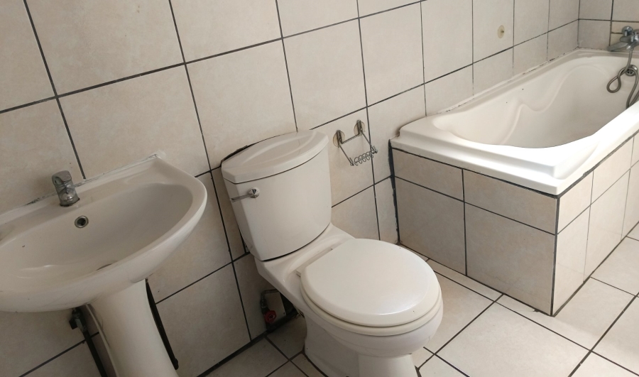 To Let 5 Bedroom Property for Rent in Thornhill Limpopo