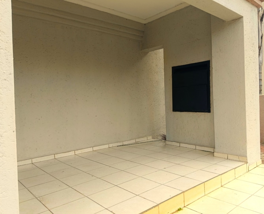 To Let 5 Bedroom Property for Rent in Thornhill Limpopo