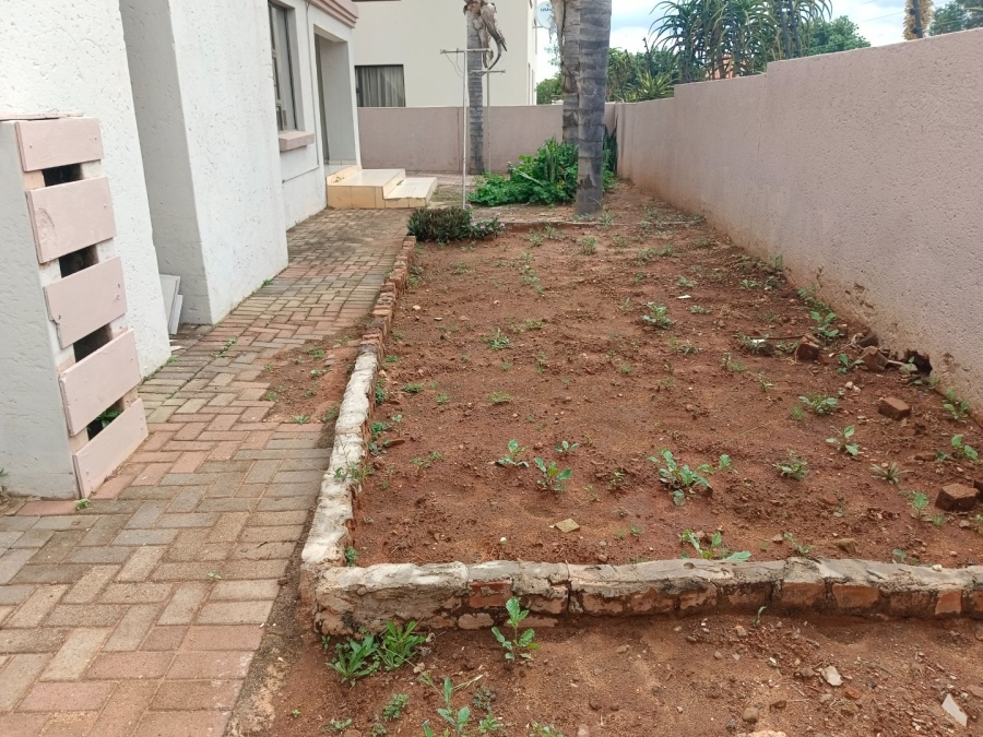 To Let 5 Bedroom Property for Rent in Thornhill Limpopo