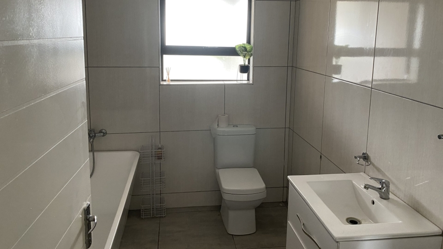 To Let 3 Bedroom Property for Rent in Mahlasedi Park Limpopo