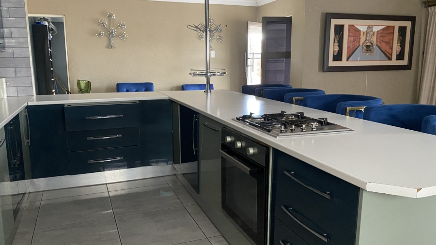 3 Bedroom Property for Sale in Mahlasedi Park Limpopo