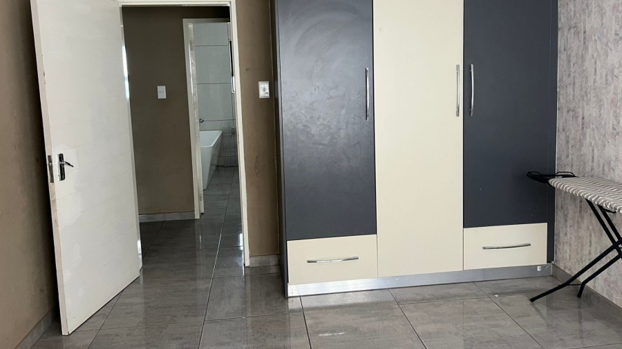 3 Bedroom Property for Sale in Mahlasedi Park Limpopo