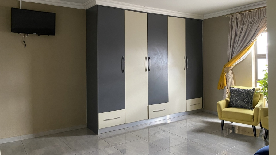 3 Bedroom Property for Sale in Mahlasedi Park Limpopo