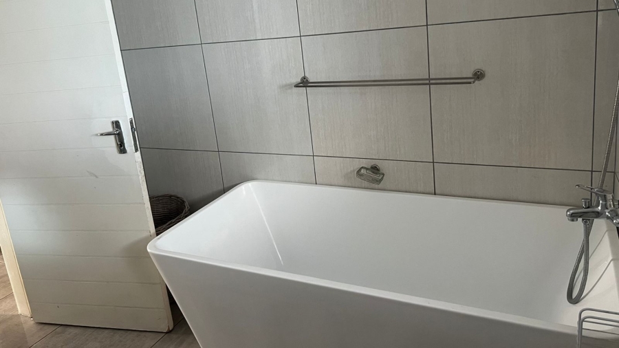 3 Bedroom Property for Sale in Mahlasedi Park Limpopo