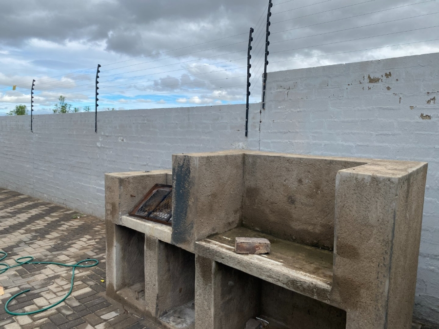 3 Bedroom Property for Sale in Mahlasedi Park Limpopo