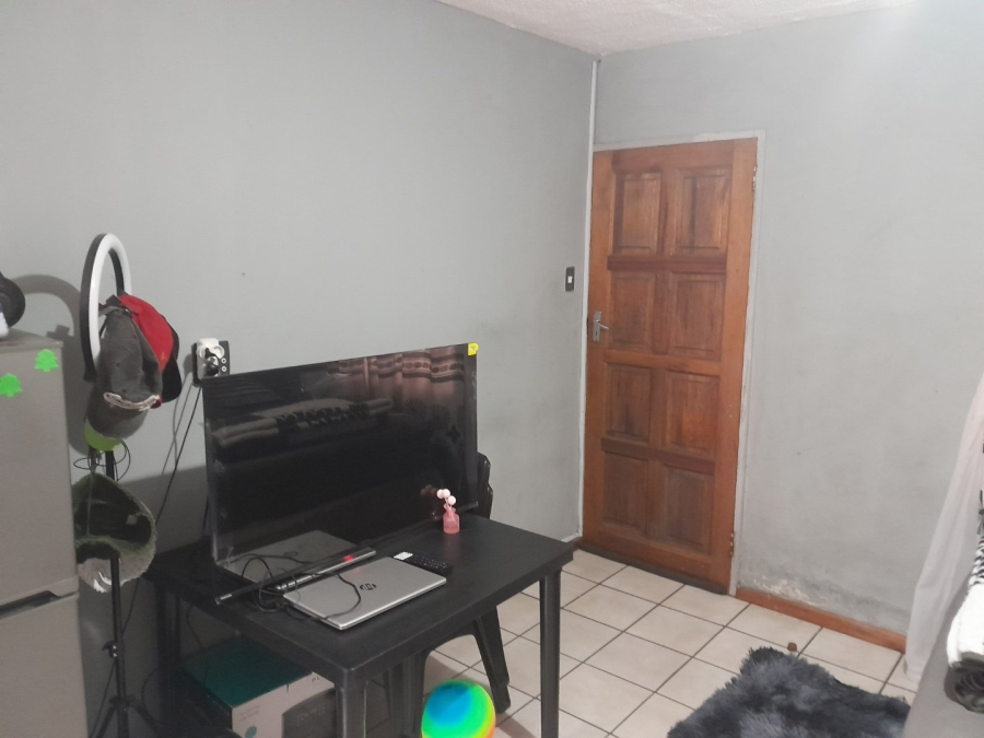 2 Bedroom Property for Sale in Polokwane Central Limpopo