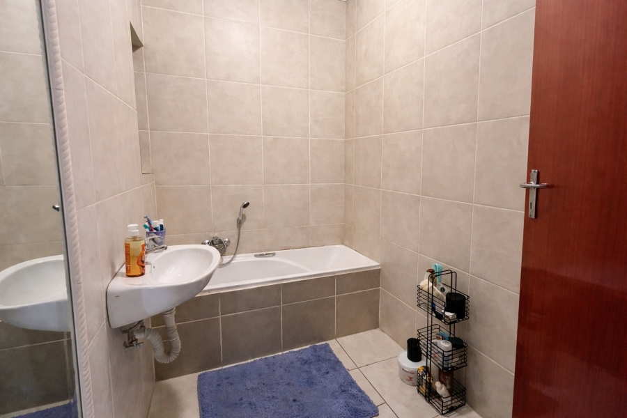 2 Bedroom Property for Sale in Polokwane Central Limpopo