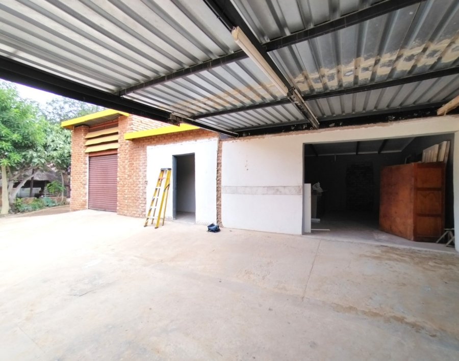 3 Bedroom Property for Sale in Fauna Park Limpopo