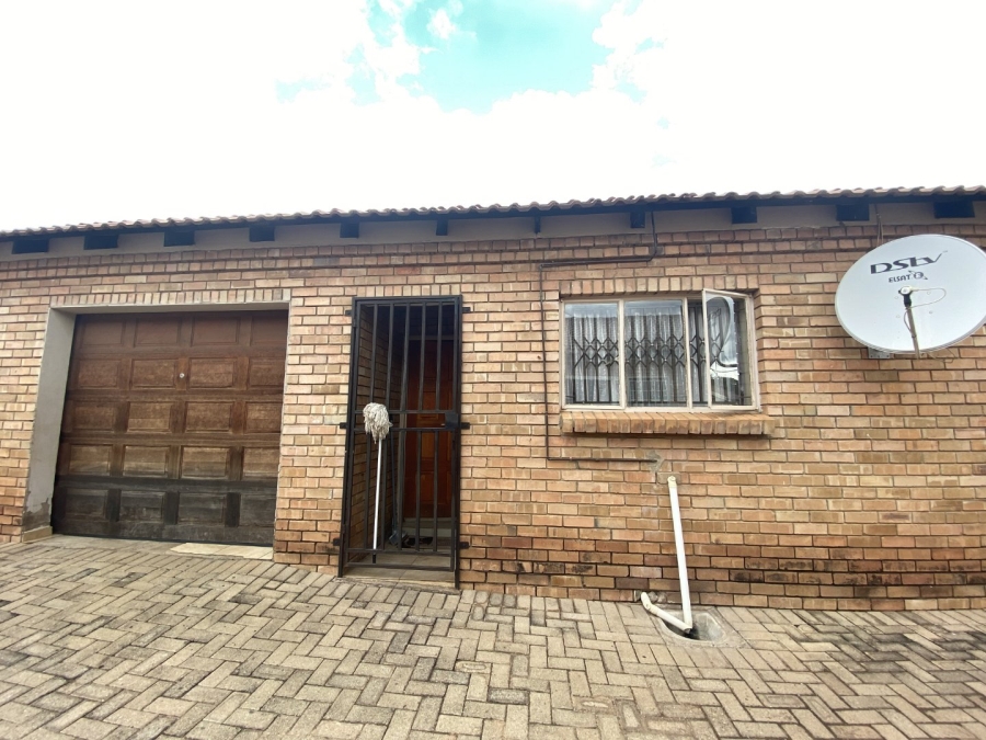 To Let 2 Bedroom Property for Rent in Mokopane Central Limpopo