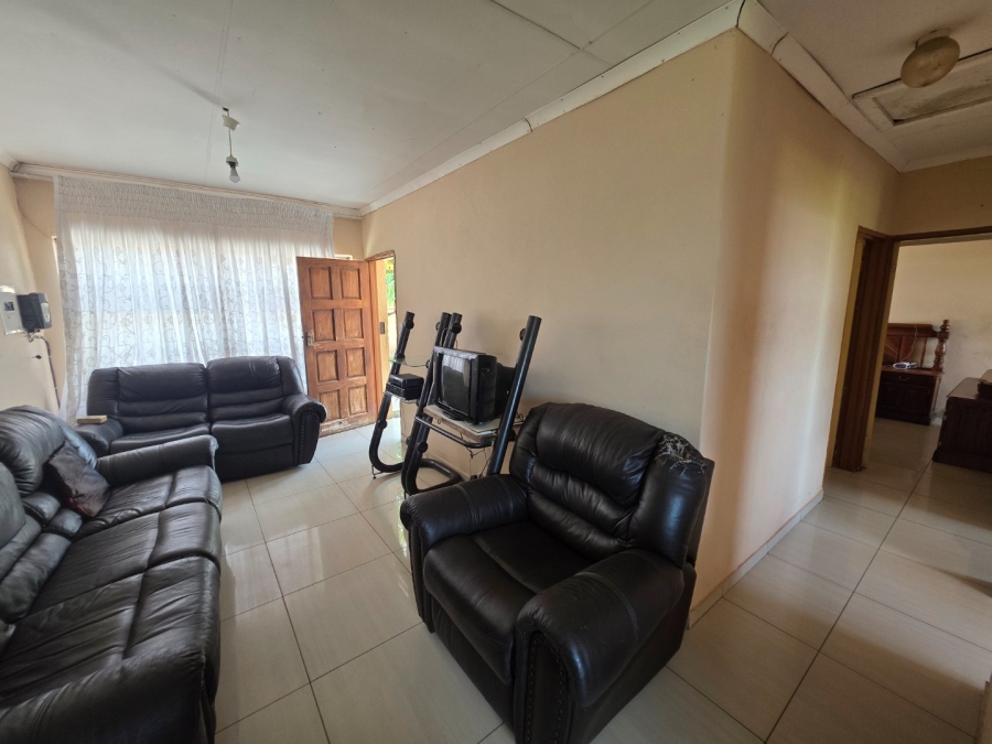 3 Bedroom Property for Sale in Mahlasedi Park Limpopo