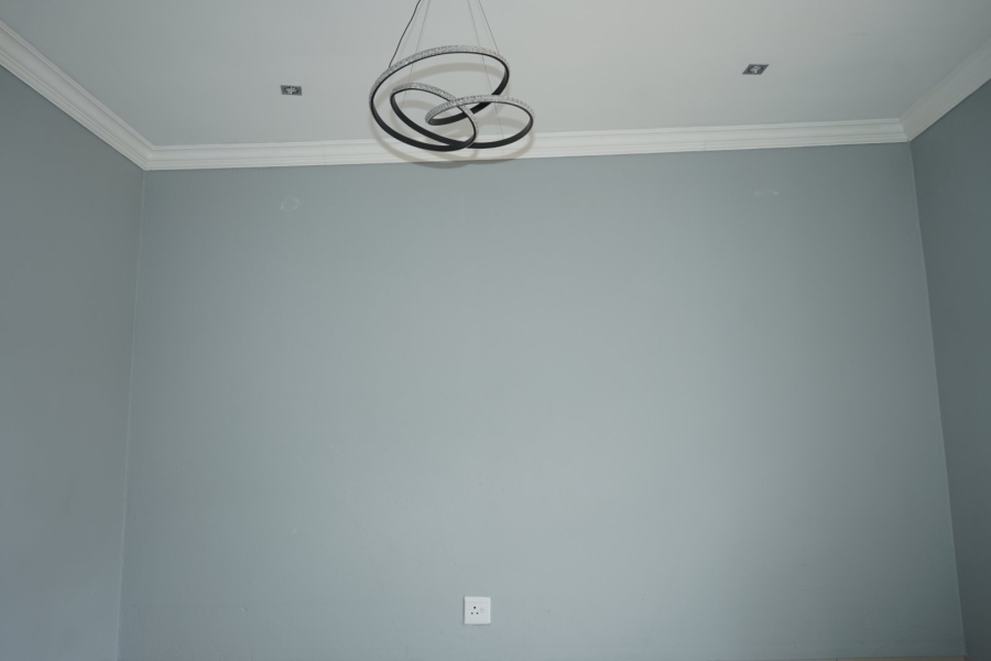 To Let 6 Bedroom Property for Rent in Thornhill Limpopo