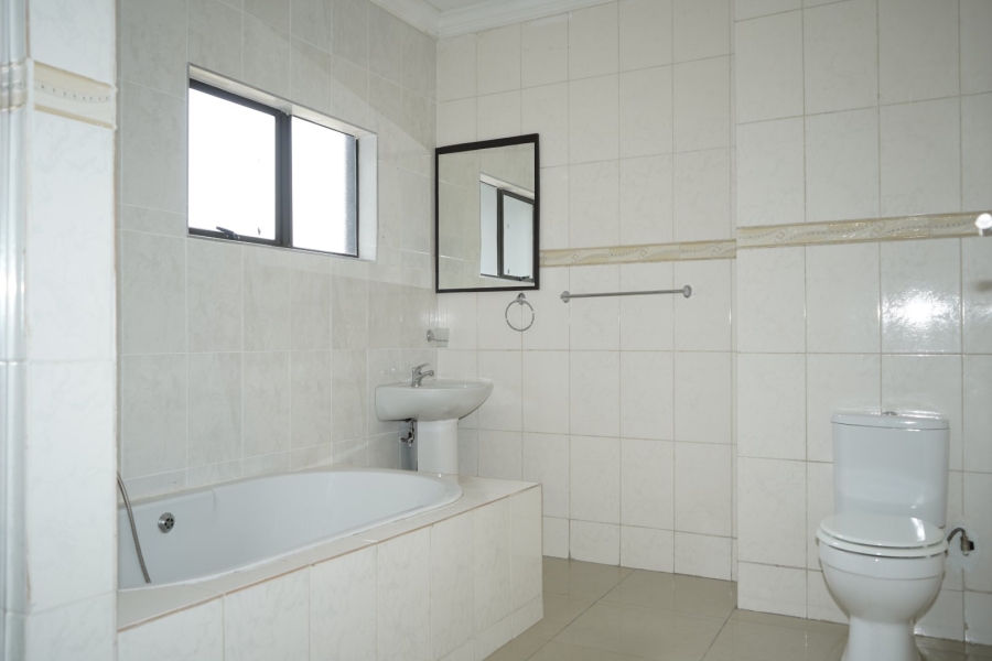 To Let 6 Bedroom Property for Rent in Thornhill Limpopo