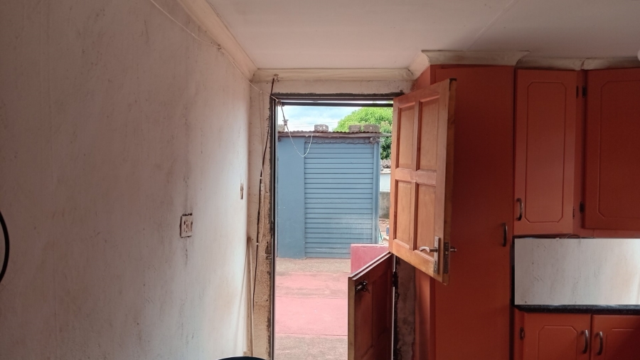 2 Bedroom Property for Sale in Lenyenye Limpopo