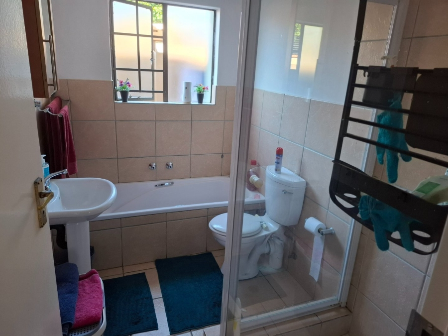 To Let 3 Bedroom Property for Rent in Bendor Limpopo