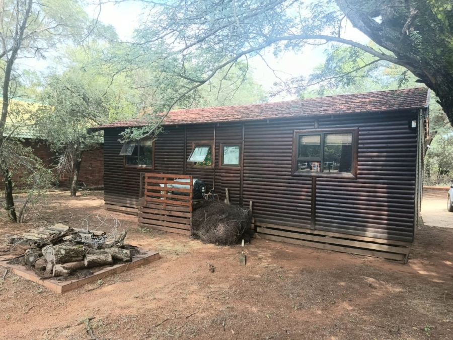 2 Bedroom Property for Sale in Leeupoort Limpopo