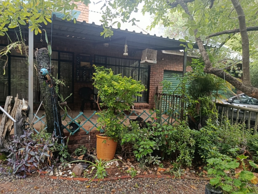 3 Bedroom Property for Sale in Leeupoort Limpopo