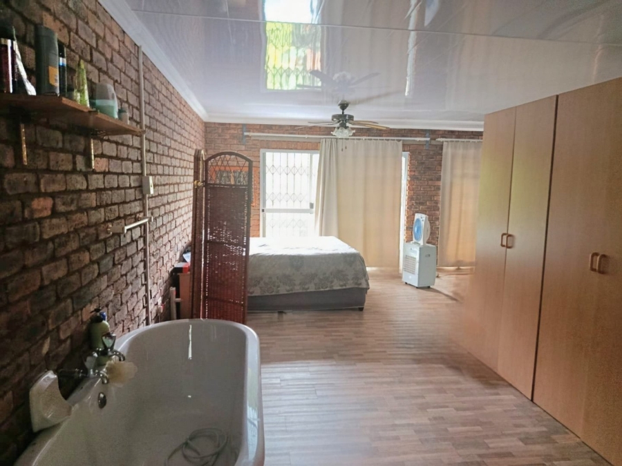 3 Bedroom Property for Sale in Leeupoort Limpopo