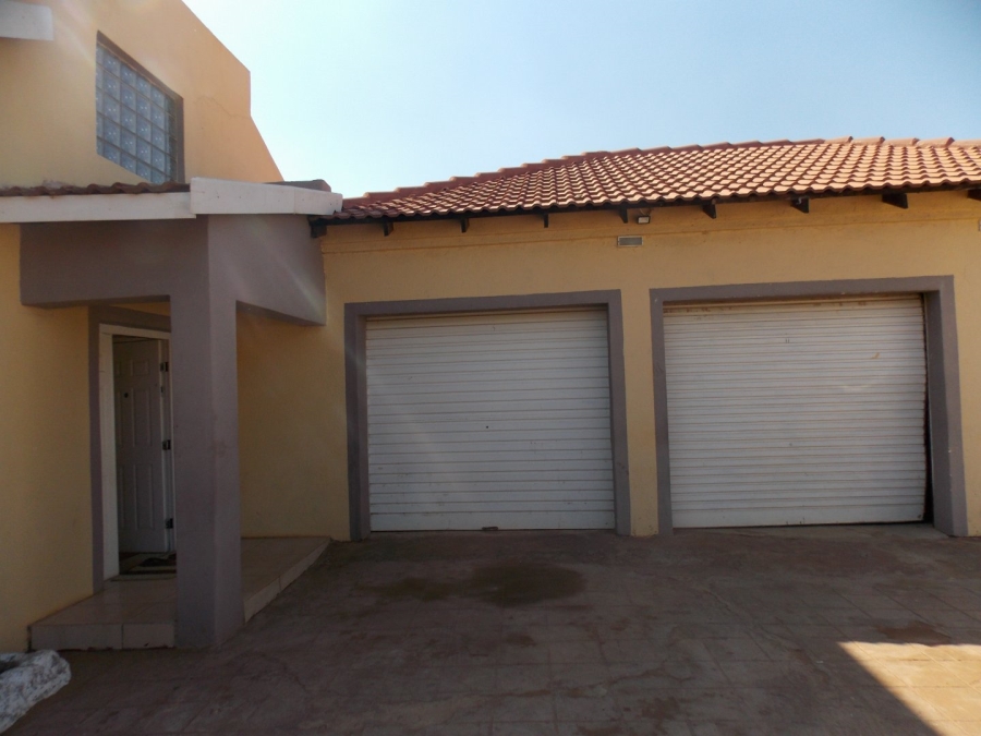4 Bedroom Property for Sale in Flora Park Limpopo