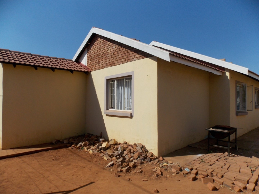 4 Bedroom Property for Sale in Flora Park Limpopo