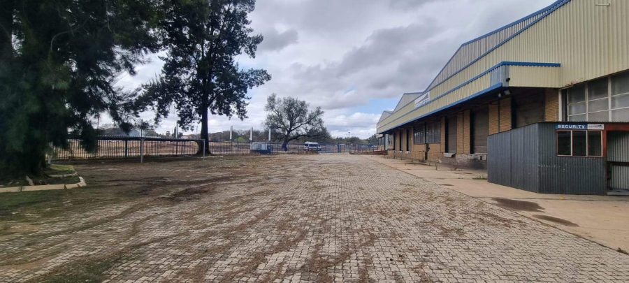 To Let Commercial Property for Rent in Nirvana Industrial Limpopo