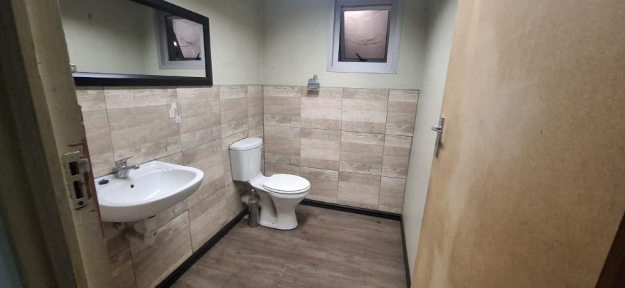To Let Commercial Property for Rent in Nirvana Industrial Limpopo