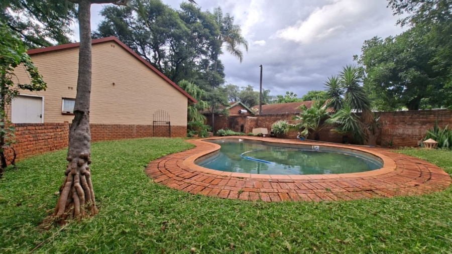 4 Bedroom Property for Sale in Chroompark Limpopo