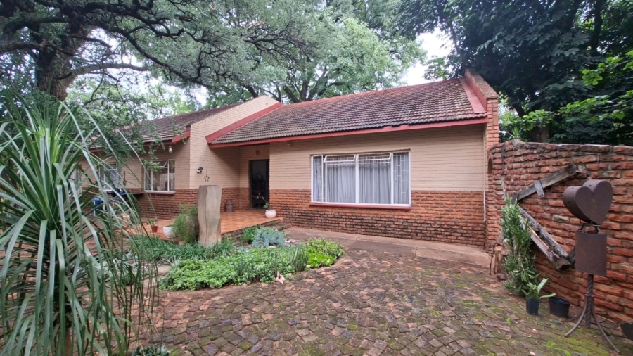 4 Bedroom Property for Sale in Chroompark Limpopo