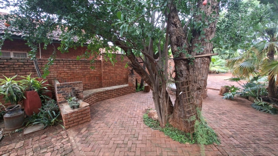 4 Bedroom Property for Sale in Chroompark Limpopo