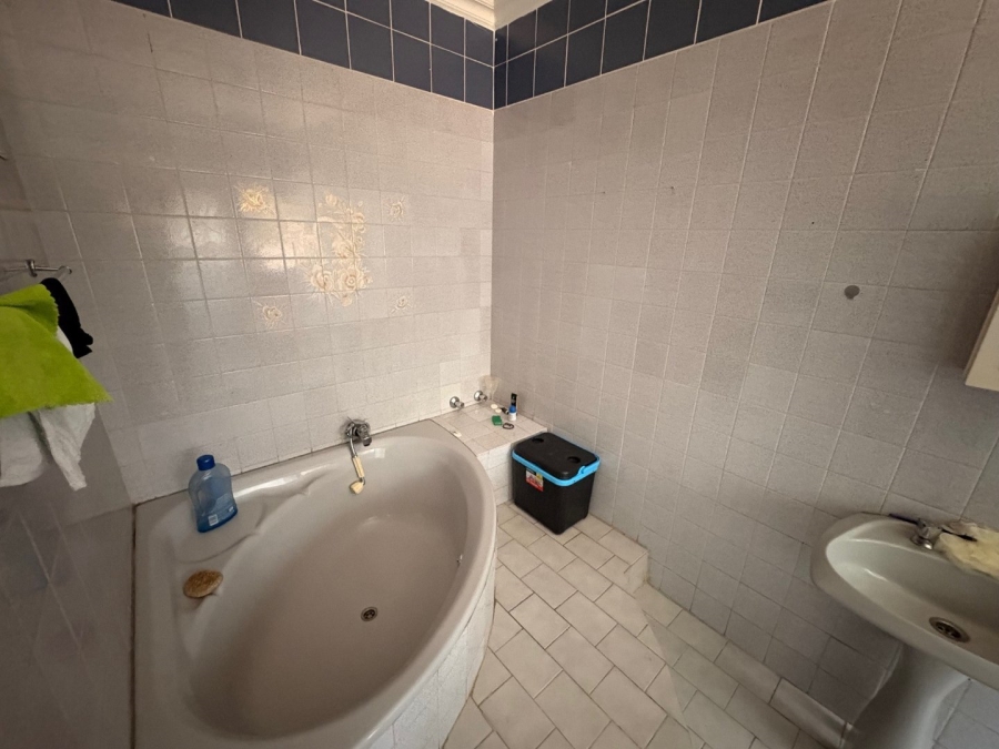 To Let commercial Property for Rent in Polokwane Central Limpopo