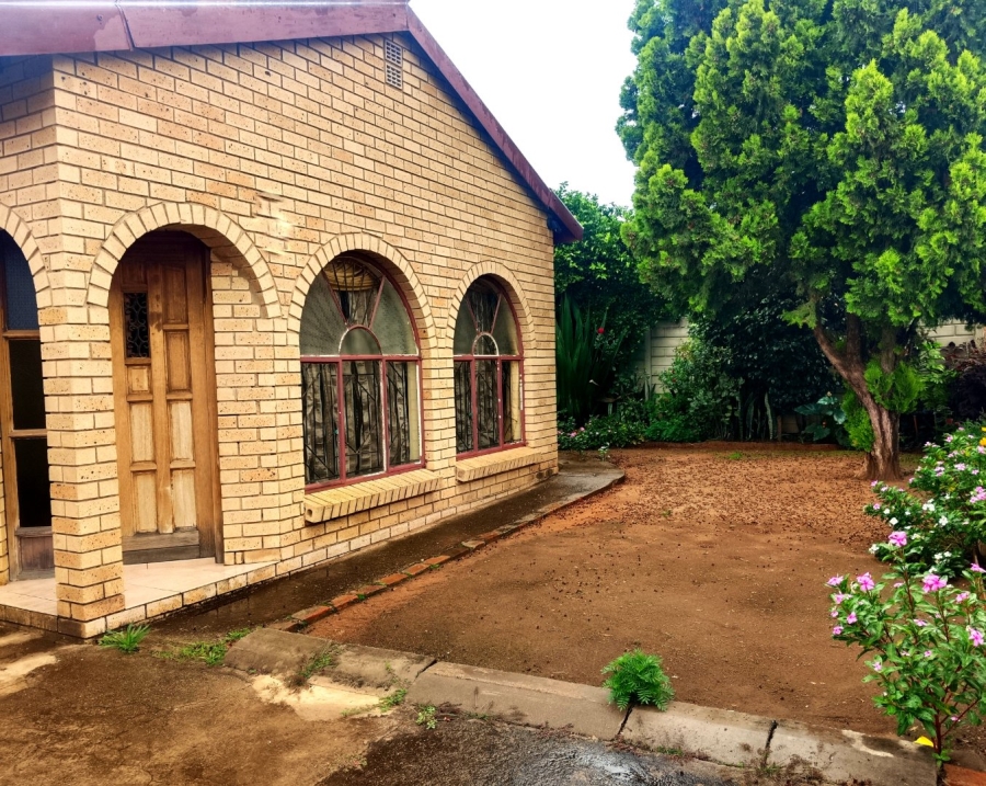 4 Bedroom Property for Sale in Westenburg Limpopo