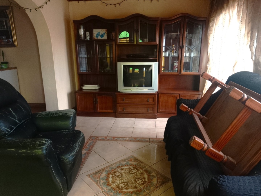 4 Bedroom Property for Sale in Westenburg Limpopo