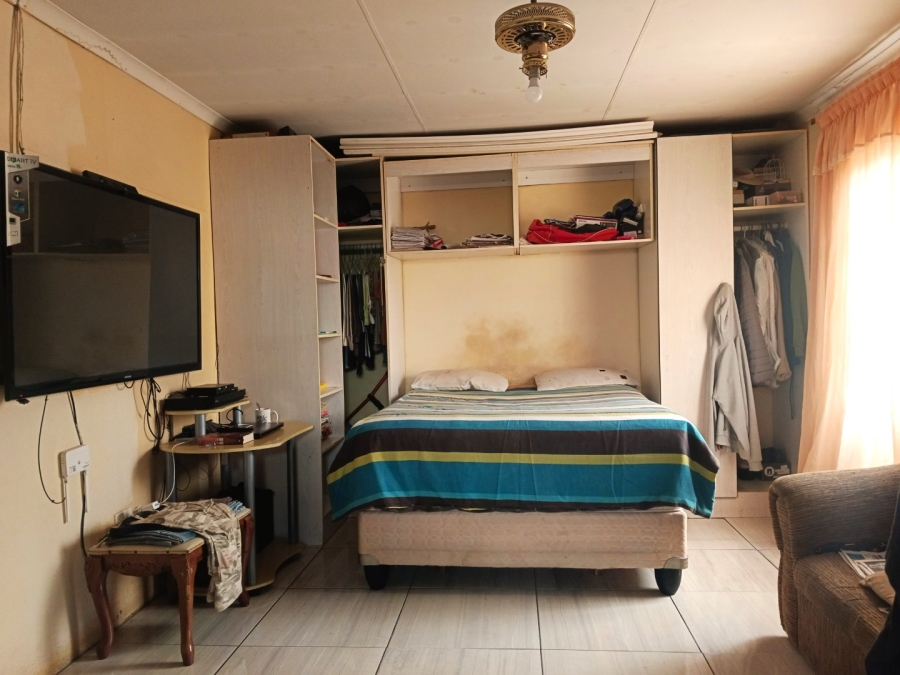 4 Bedroom Property for Sale in Westenburg Limpopo