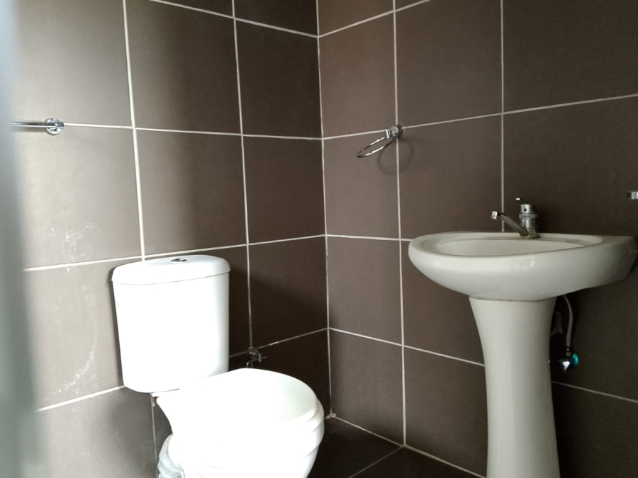 To Let 2 Bedroom Property for Rent in Rietfontein A H Limpopo