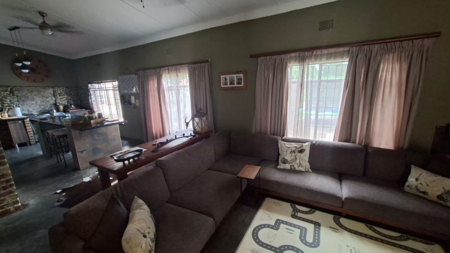 3 Bedroom Property for Sale in Kameeldoringpark Limpopo