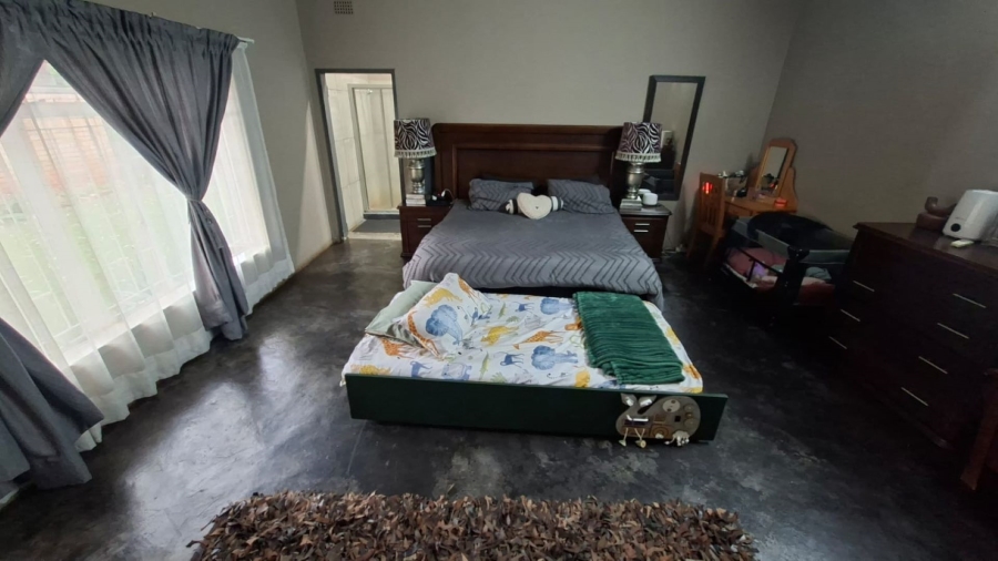 3 Bedroom Property for Sale in Kameeldoringpark Limpopo